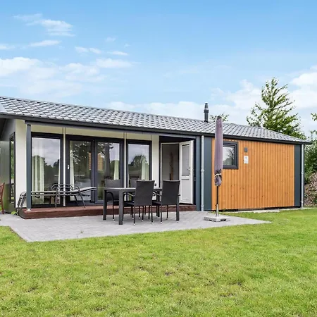 Semesterbostad Beautiful In With Kitchen Susel